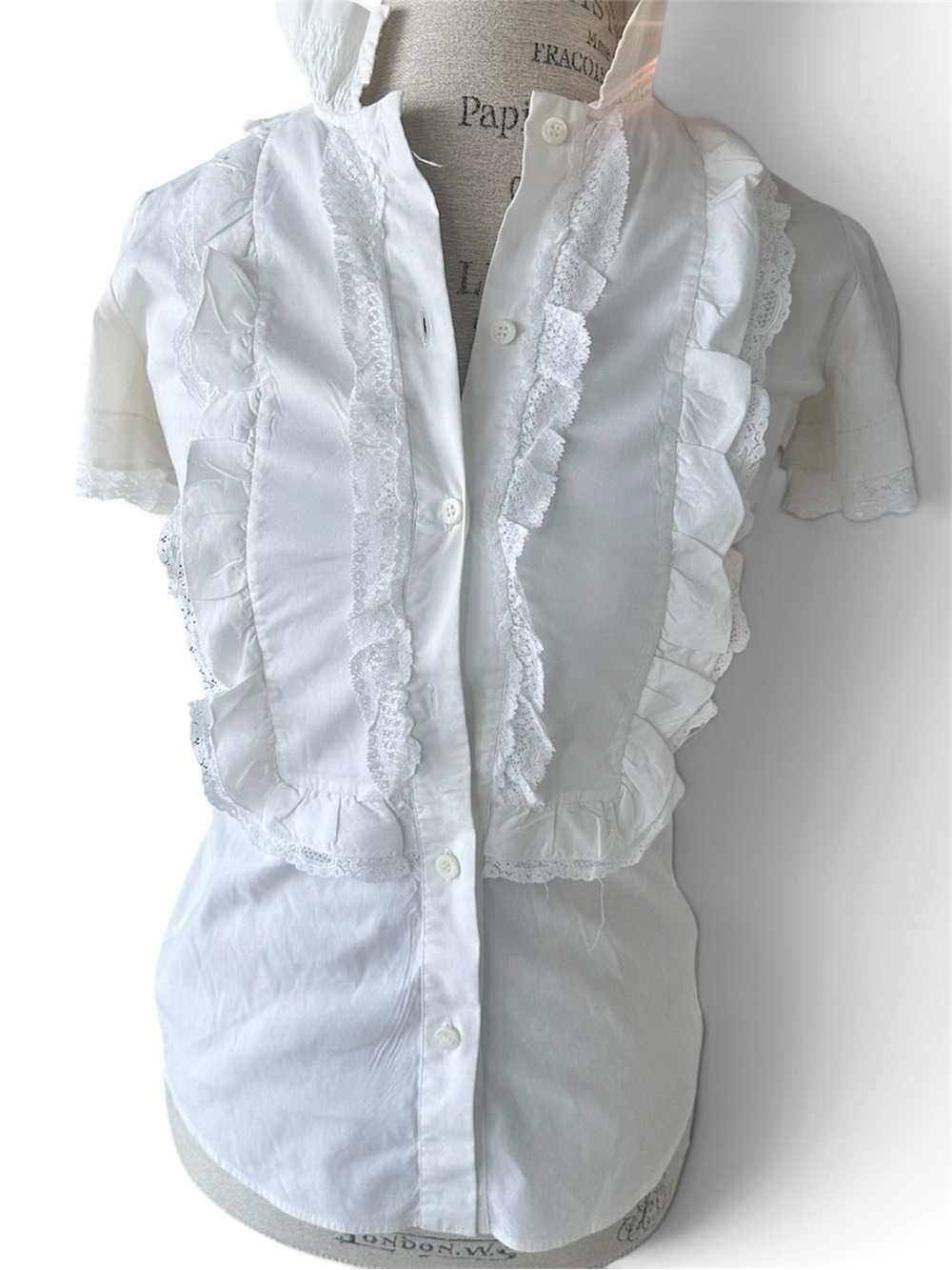 Ladies Red Valentino tag missed White Ruffle Button-Up Top